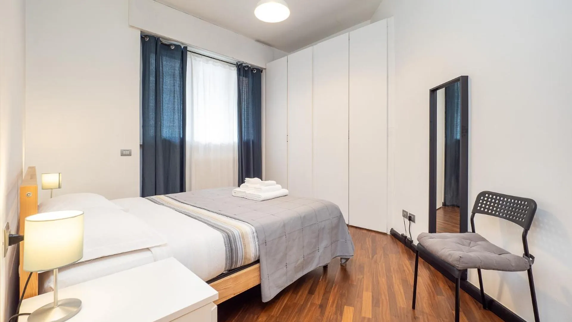 Cozy Apartment Near Milano Centrale - 4 Guests