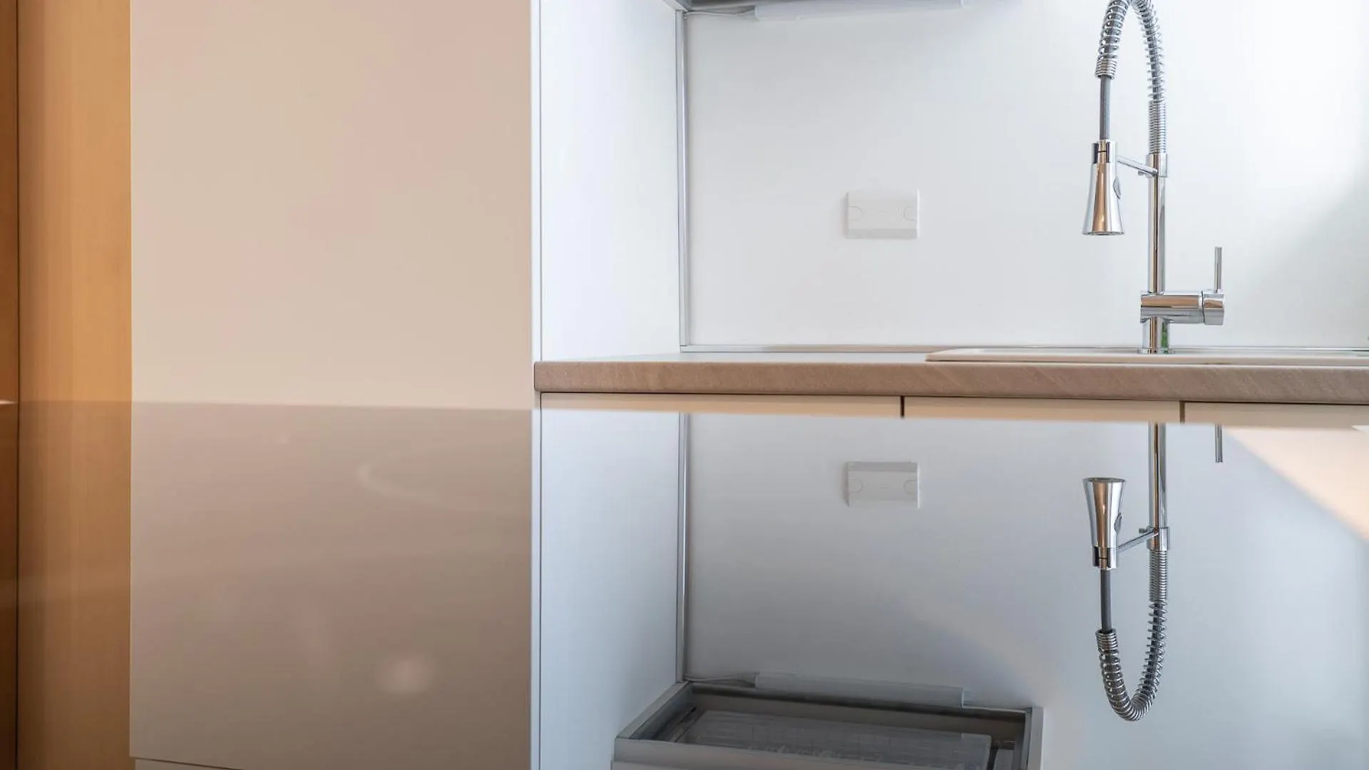 Cozy Apartment Near Milano Centrale - 4 Guests 0*, Milan