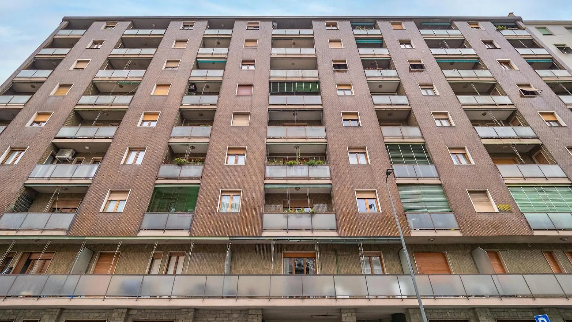 Cozy Apartment Near Milano Centrale - 4 Guests